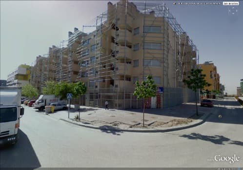 edificio-tubos_enredaderas-vallecas