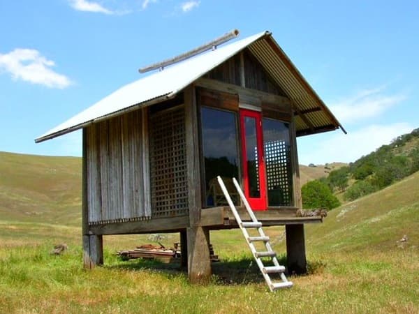 refugio-hecho-con-madera-recuperada