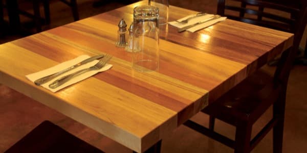 mesa-tablero-madera-recuperada-Viridian