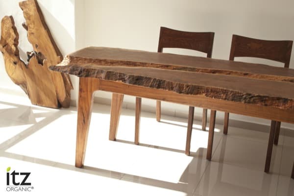 Mesa-artesanal-madera-tropical-ITZ