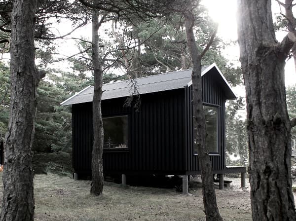exterior-refugio-ermitage-isla-trosso