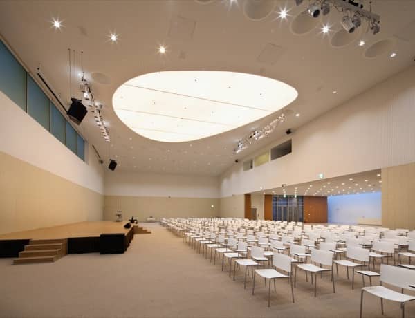 interior-sala-usos-multiples-The-Forum-Jeju