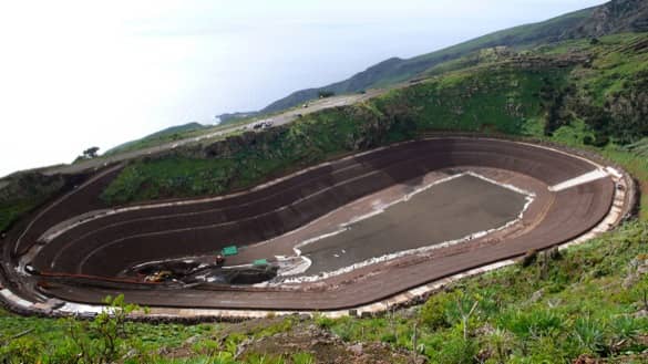 isla-El_Hierro-embalse