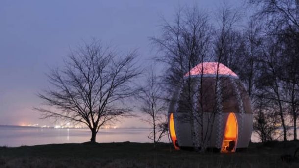 Fire-Shelter01-refugio-Copenhague-de-noche