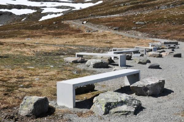 Flotane-refugio-lavabos-Noruega-mesas-picnic