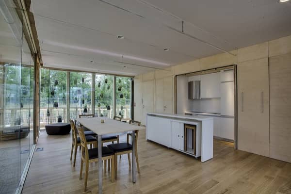 Embrace-casa-solar-sala-comedor-cocina