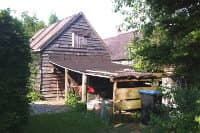 Tiny_Solar_Shed-cobertizo-alimenta-energia-solar-granja-holandesa-estado-previo