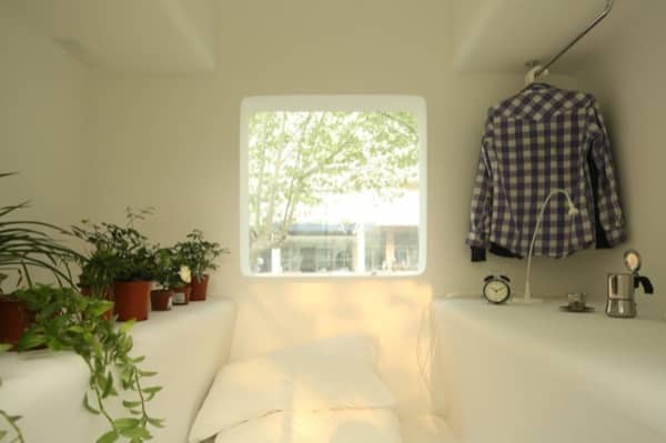 interior-dormitorio-Micro-Casa-fibra-vidrio