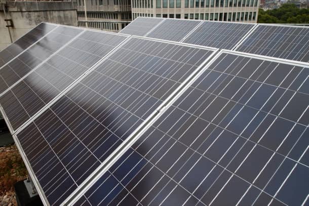 celdas fotovoltaicas en panel solar
