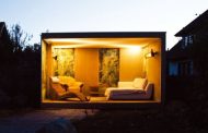 CUBE: caseta de jardín con pantallas deslizantes