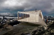 Refugio en voladizo para paisajes islandeses