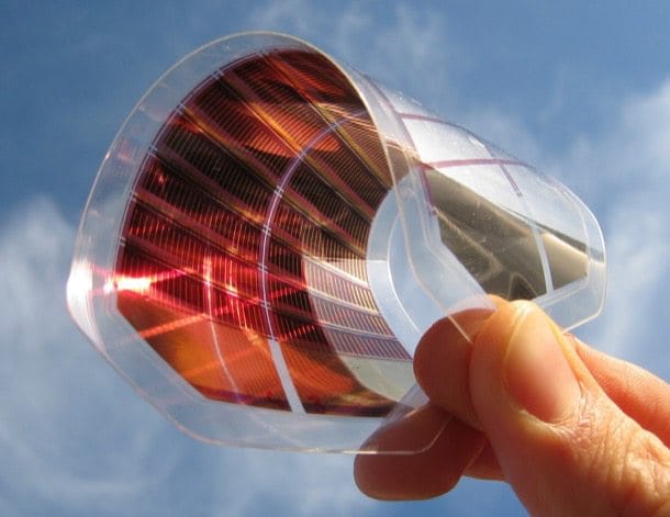 lámina fotovoltaica flexible y resistente